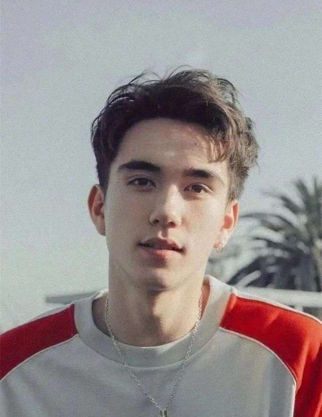 伪造学历、借钱不还、玩“宫心计”？这届男团的瓜太精彩