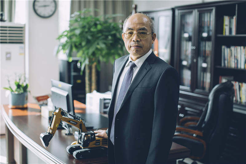 三一挖掘机：与宏观经济共舞