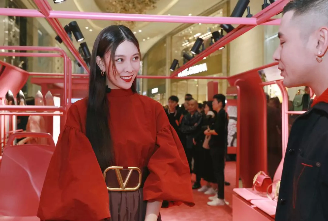 我抓住了一位资深柜员,道出了如何让你掏钱买包的秘密