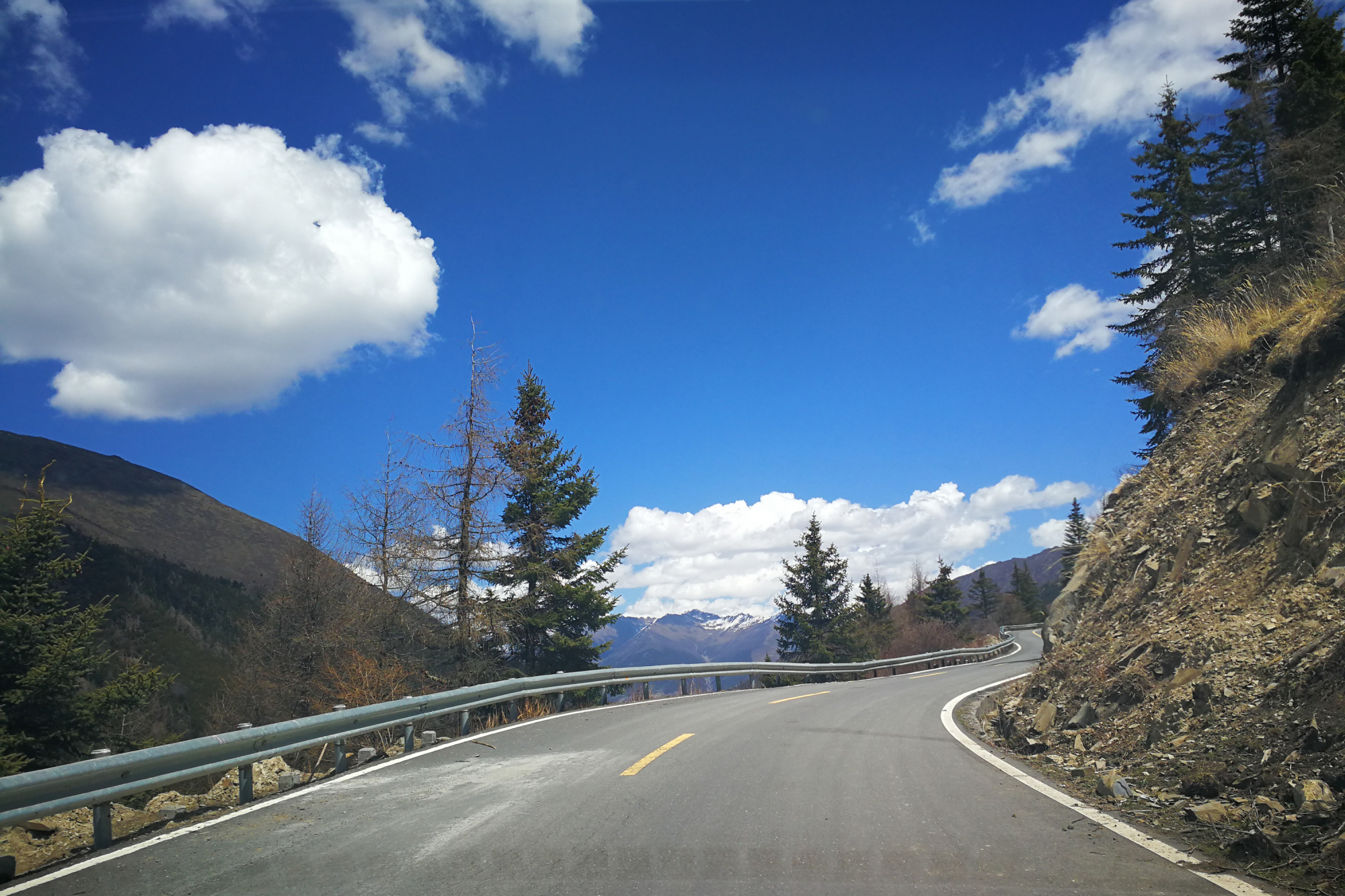川西最容易看雪山的观景台,川西美景在路上视频