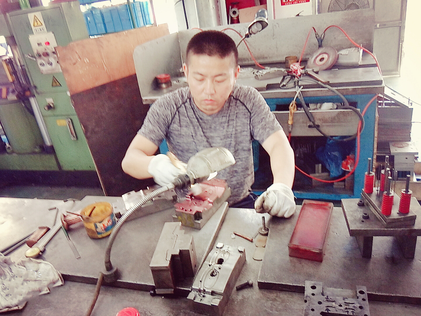 中国知名品牌眼镜公司,温州十大品牌眼镜厂