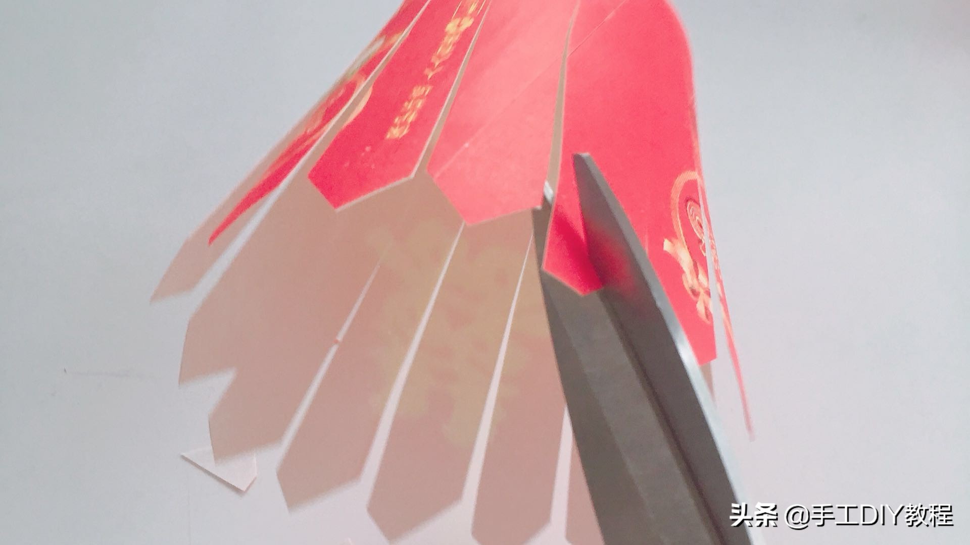 元宵节手工灯笼制作大全幼儿园,元宵节灯笼剪纸的手工制作方法