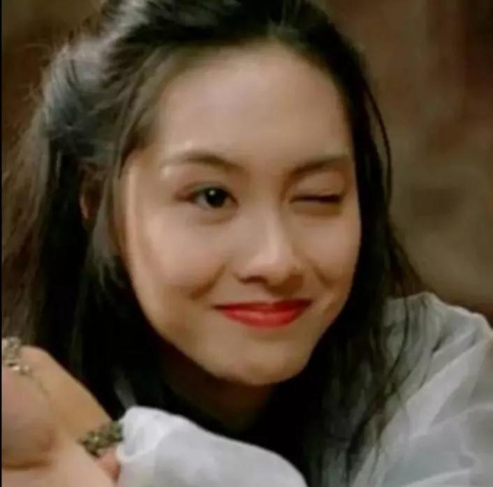 后视镜被撞掉了换一个新的多少钱,后视镜被撞掉了能装好吗