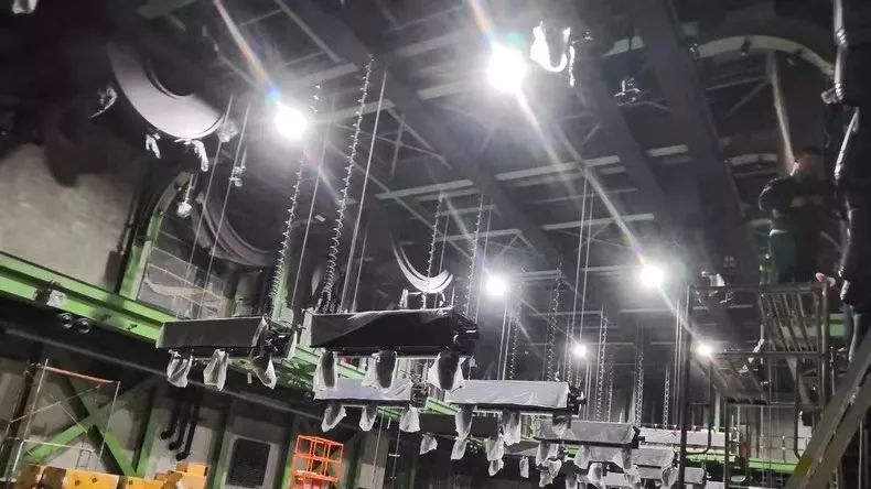 解锁ONETHIRD1/3,承袭「全球百大中国第二」夜店品牌制作?