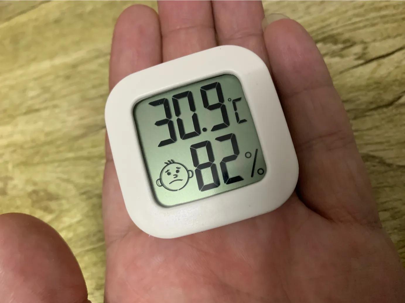 德力西电子温湿度计拆解,德力西电子温湿度计