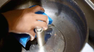 只吃饭不想洗碗？moyori魔力清洁豆豆擦，油腻腻的锅碗盆一抹即净