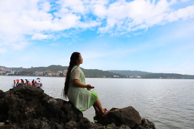 抚仙湖孤山上有什么景点,抚仙湖里的小岛