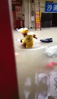 外卖小哥收到了求救信息,外卖小哥收到求救订单