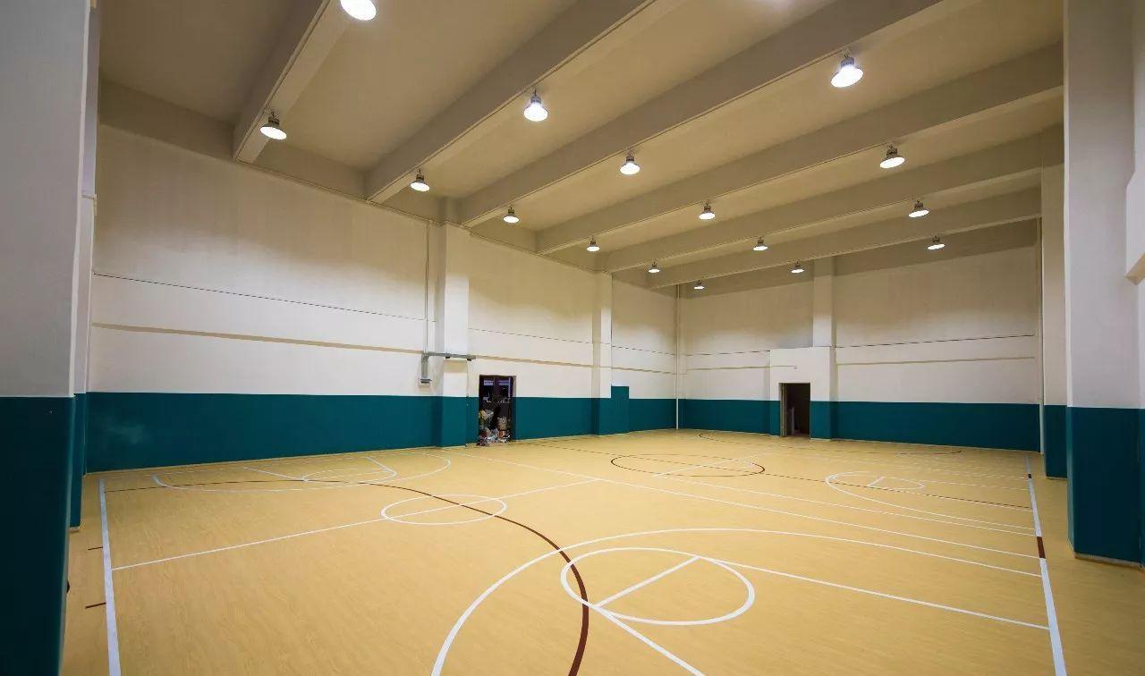 篮球硅pu球场施工,室外硅pu篮球场地面