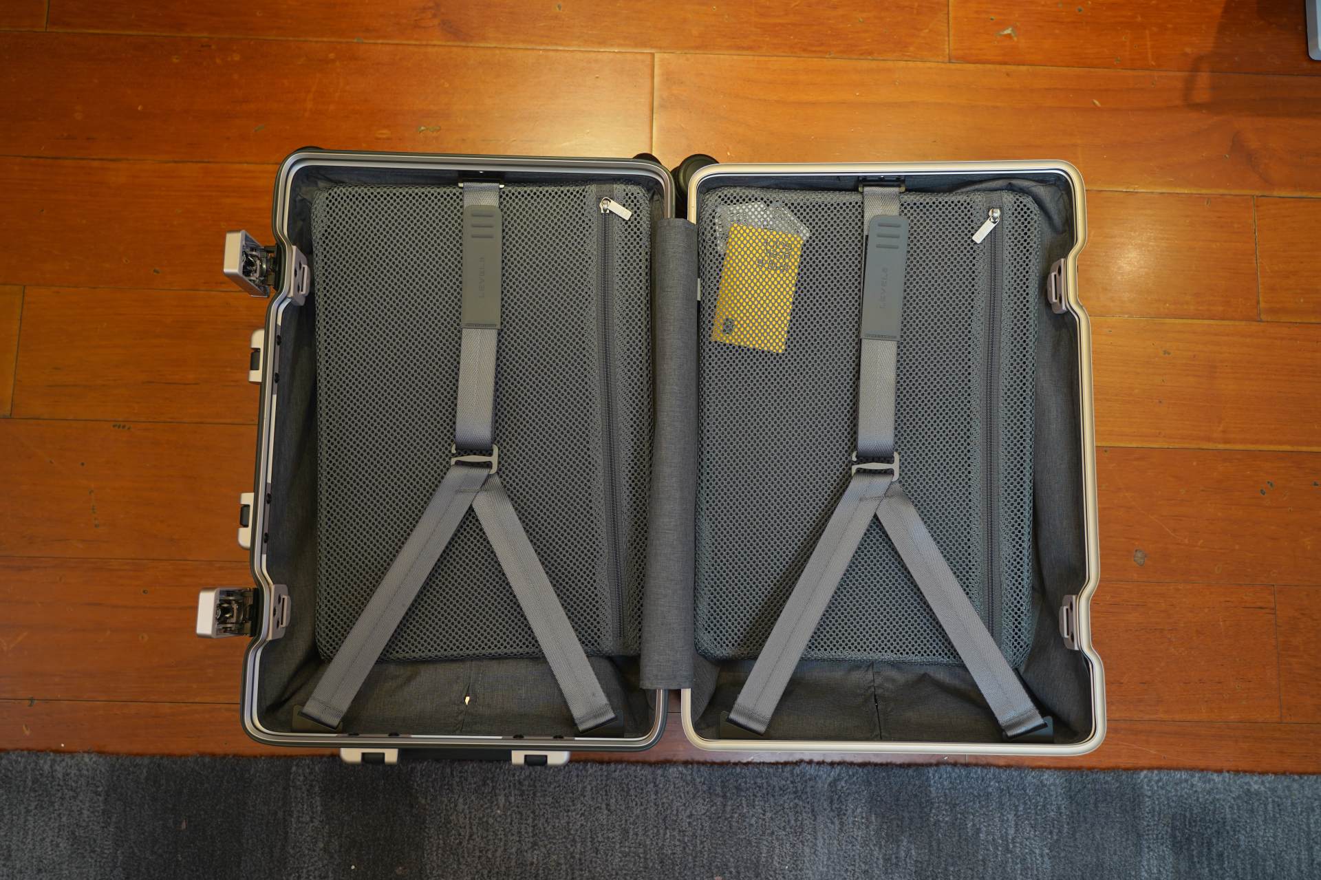 地平线8行李箱测评,地平线8号level8行李箱旅行拉杆箱