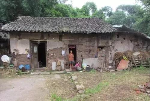 2020年残疾人低保贫困户危房重建,农村低保户危房国家免费给重建吗