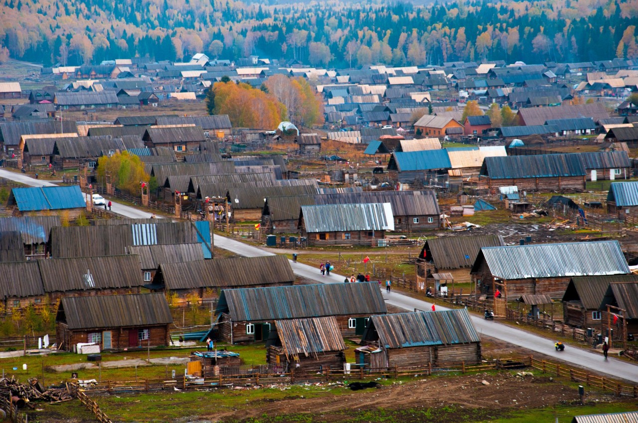 你永远不会体会到*疆新**公路的风情万种,除非你亲自自驾到那里!