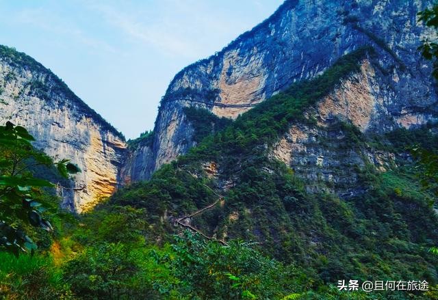 一山分四季十里不同天,一山有四季十里不同天出自哪里