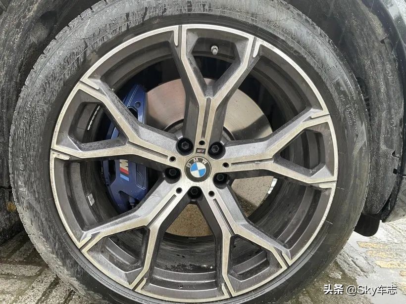 7天3000公里,宝马x57000公里发现烧机油