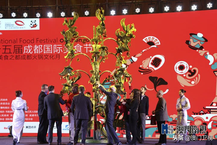 感受麻辣的刺激和浓郁的鲜香,感受川渝味道品味成都美食