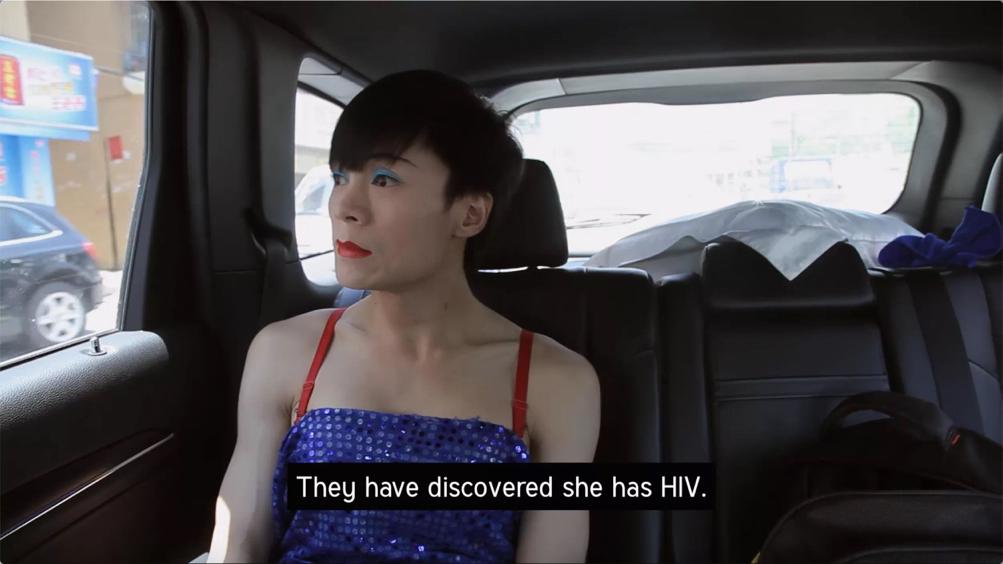 深圳“变性人”：纪录片入围国际展后去世曾是夜场反串明星