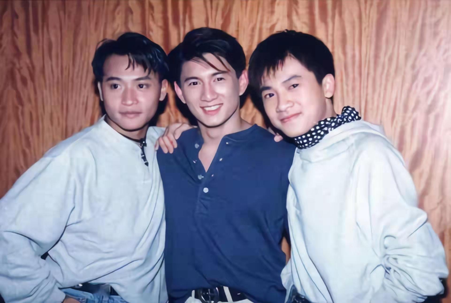 霹雳虎吴奇隆招牌动作独特的跳跃,霹雳虎吴奇隆很有钱吗