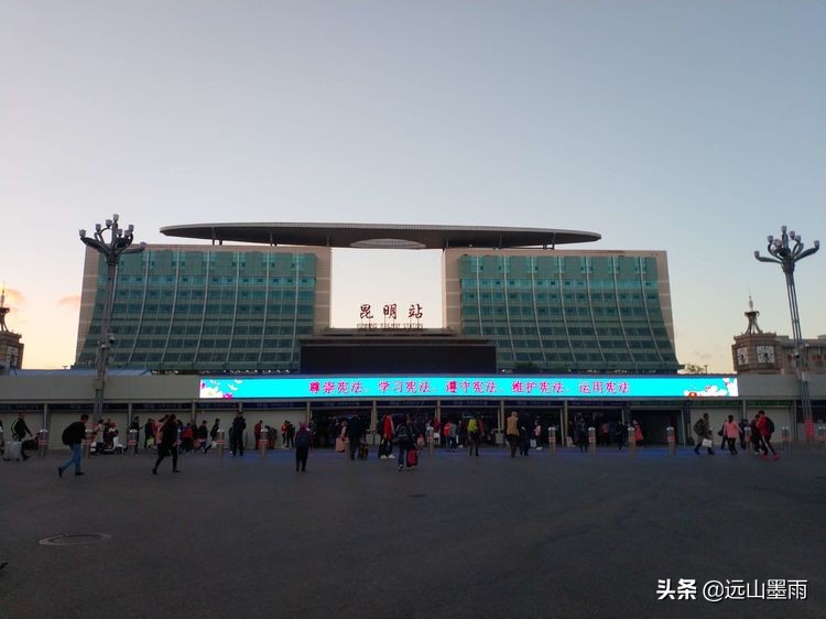 昆明到西双版纳交通发展史,昆明到上海历经多少城市