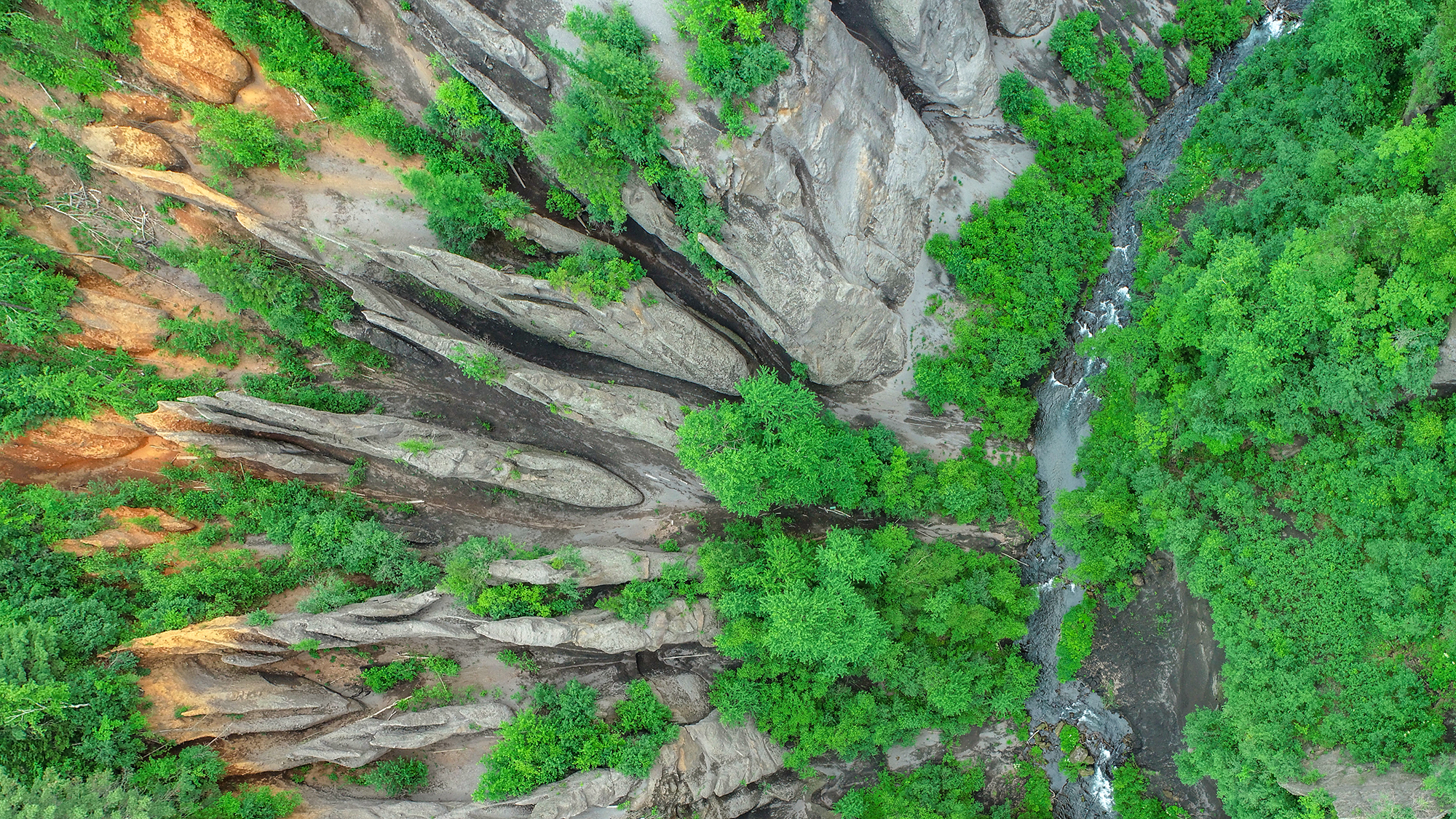 航拍长白山天池视频,长白山天池航拍全景视频