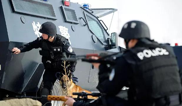 浙江公安特警实战练兵视频,怎样提升公安特警战斗力