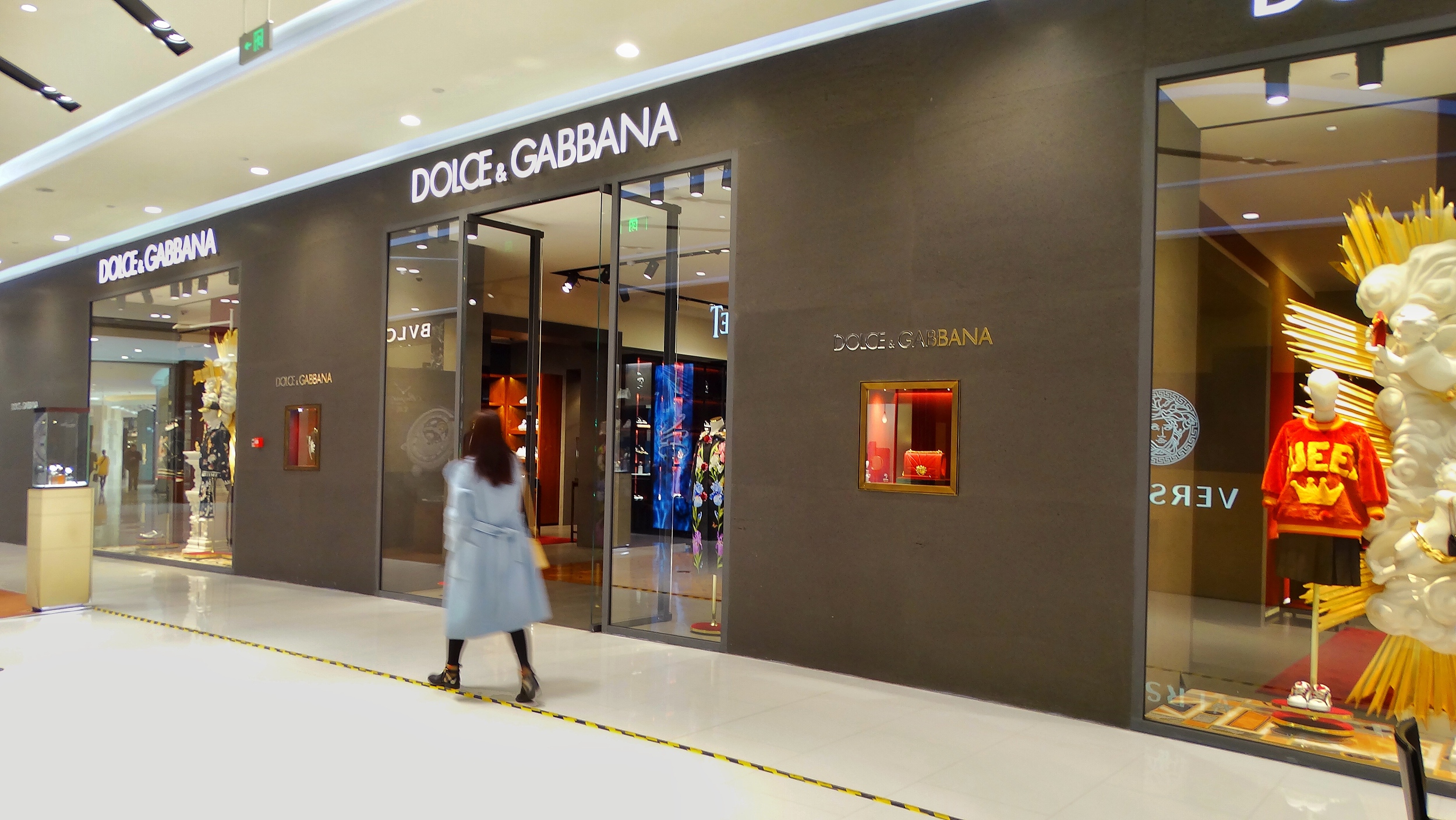 杜嘉班纳辱华后销量如何,杜嘉班纳辱华后销量折线图