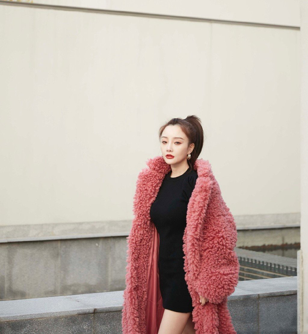 李小璐为网店拍写真美照,李小璐为网店拍贵妇写真