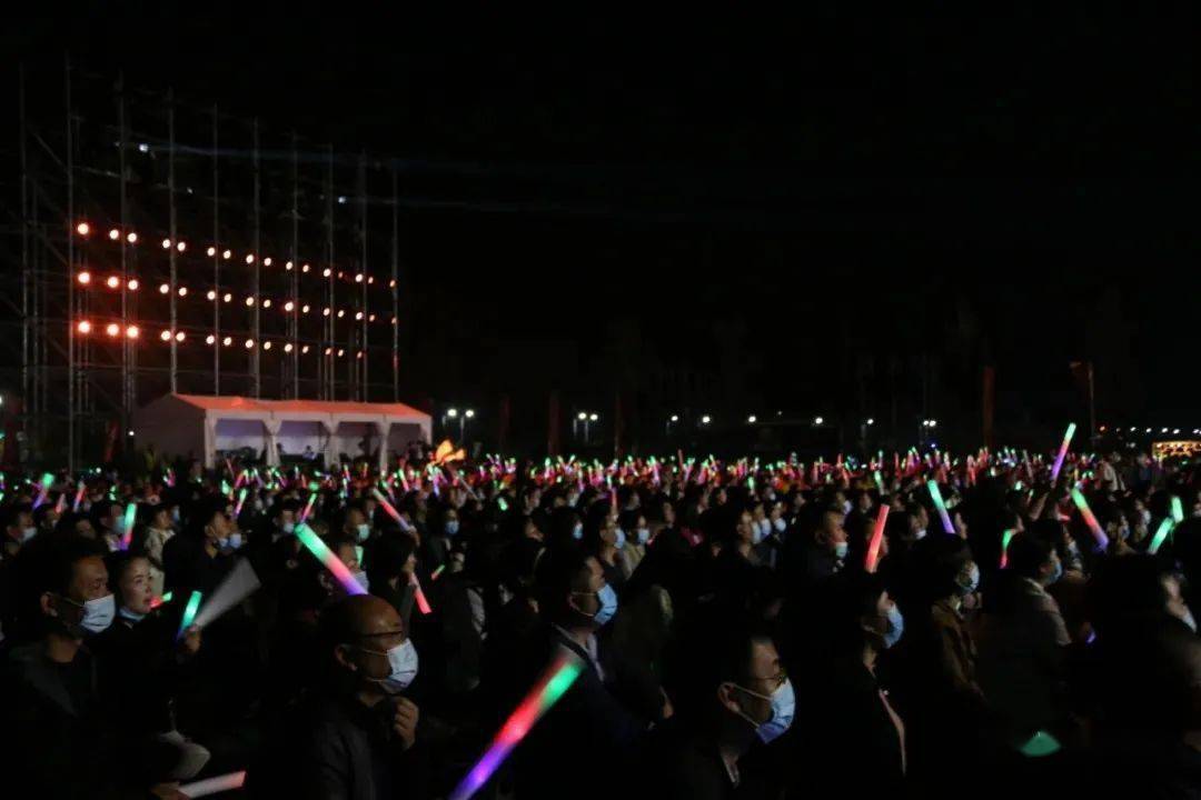 国宝“九龙杯”被偷，周总理为不伤及外宾友谊，是如何智取归还的