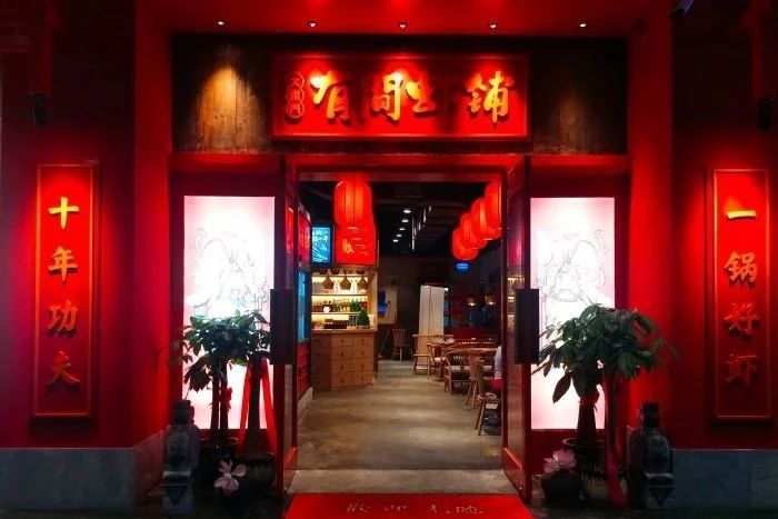 南宁美食推荐必吃龙虾,南宁最好吃的五香龙虾