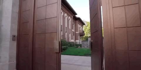 美国网红购豪宅,美国网红买下一万平城堡