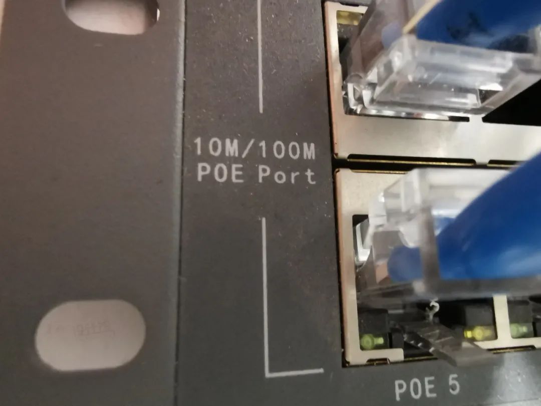 家里的wifi信号不好换屋就卡,wifi信号弱进房间就卡