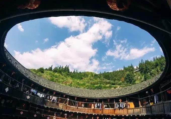 去漳州玩住厦门还是漳州,旅游去厦门还是去泉州