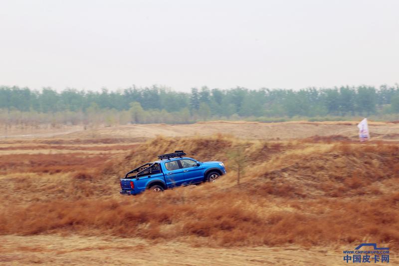 越野不输吉姆尼,越野不输普拉多