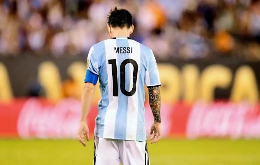 梅西登基图,梅西登基现场主持