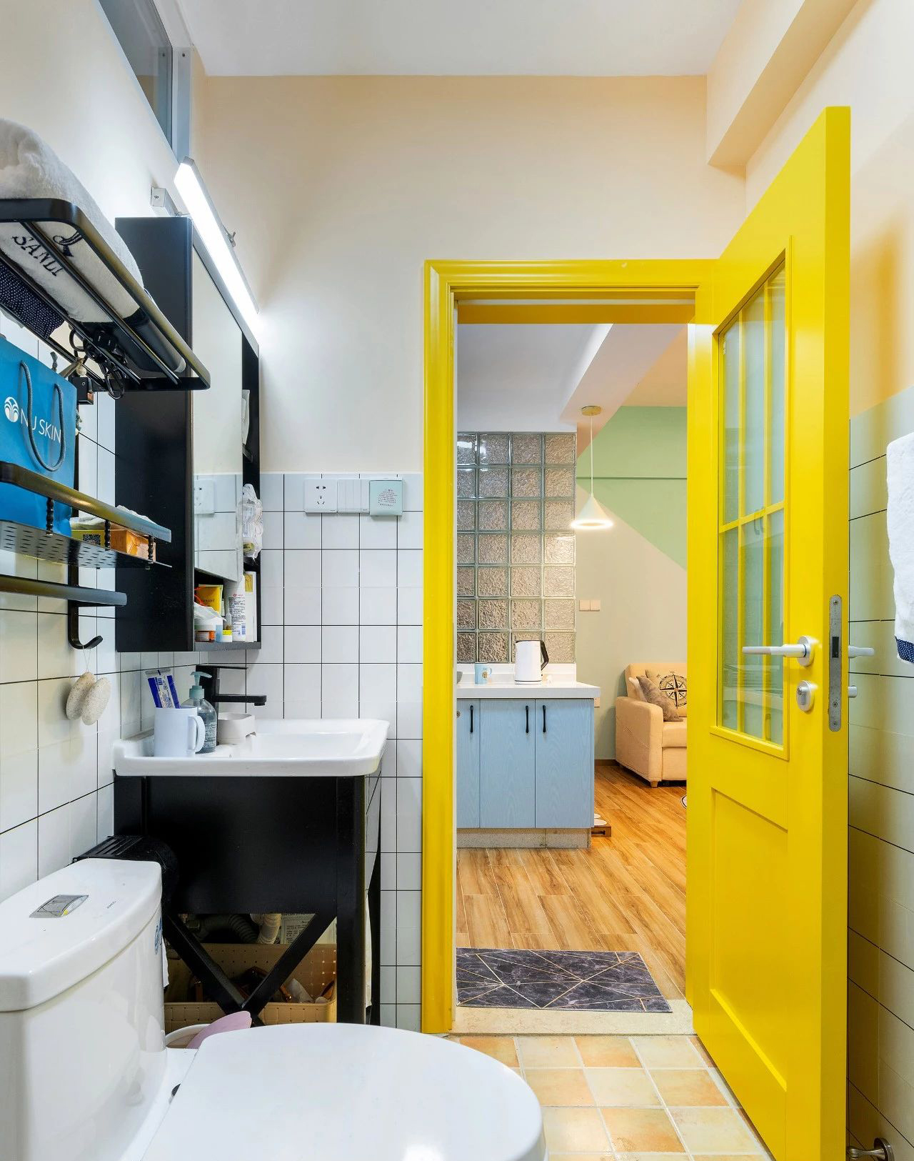 厨房隔油烟门,厨房防油烟门效果图