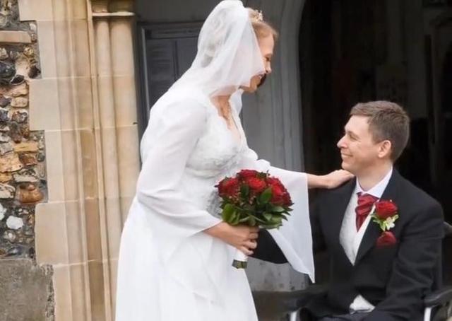 幽灵男孩马丁怎么回事,幽灵残疾男孩