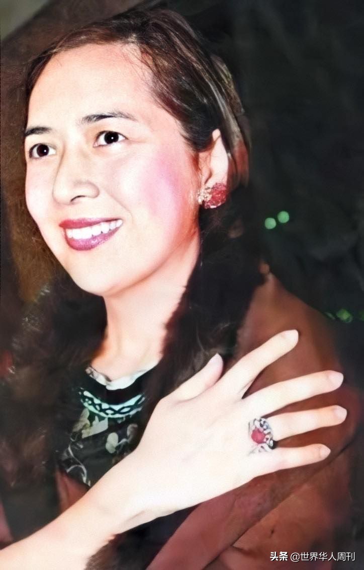 香港富豪最悲惨原配,香港十大富豪原配