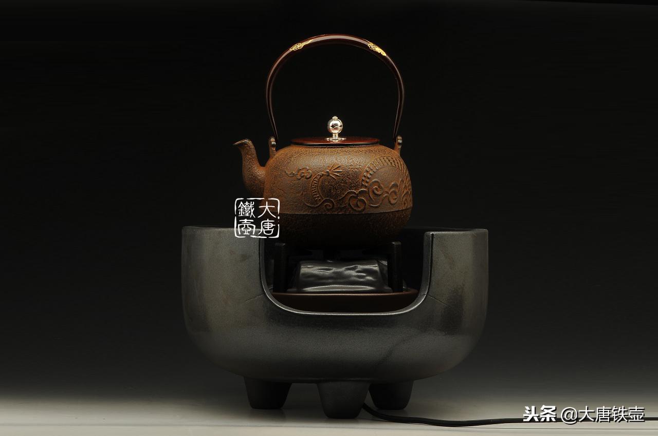 什么样的铁壶适合煮茶,什么样的铁陶壶是好茶壶