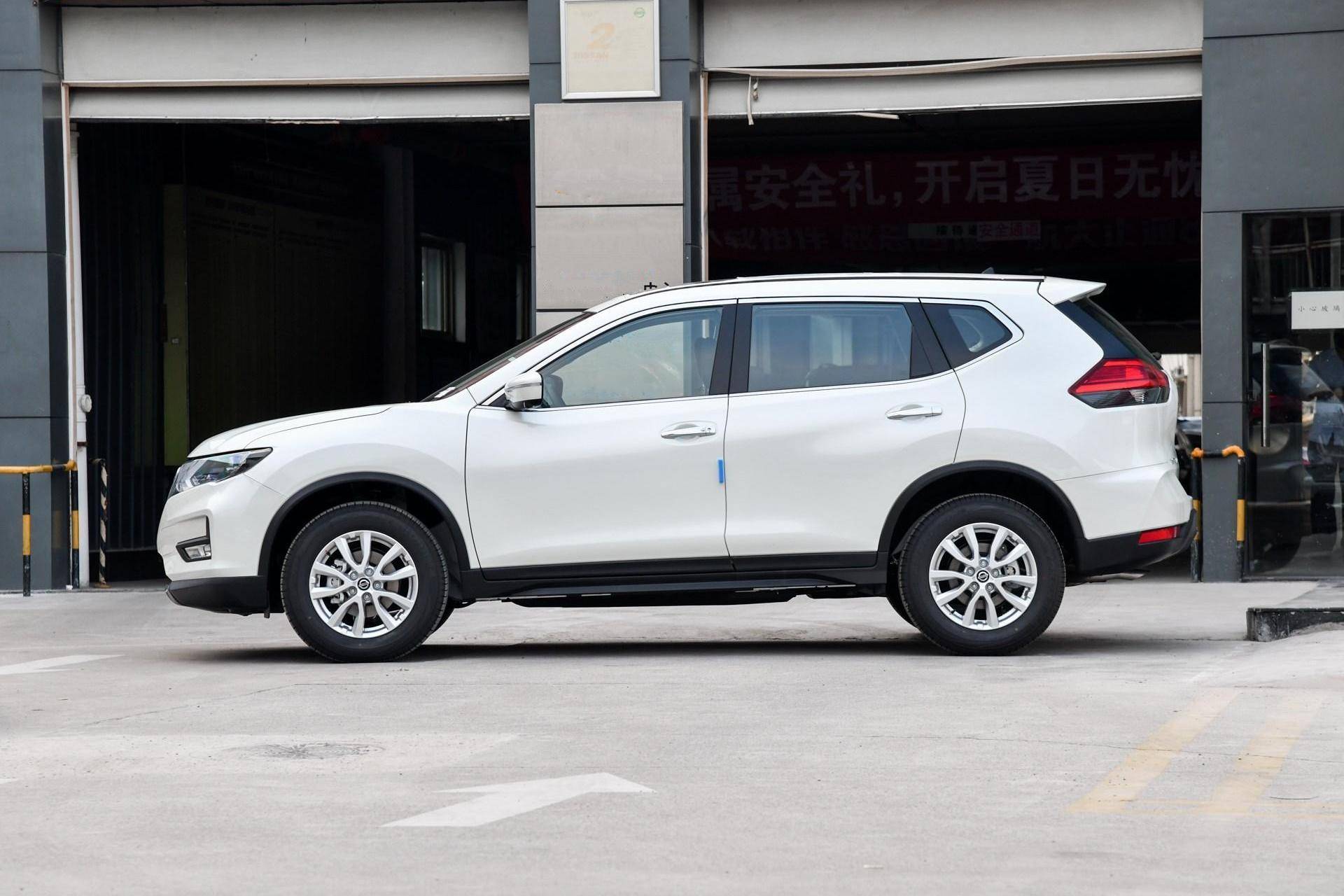 谁说的日产奇骏可以跑沙漠,奇骏rav42.5