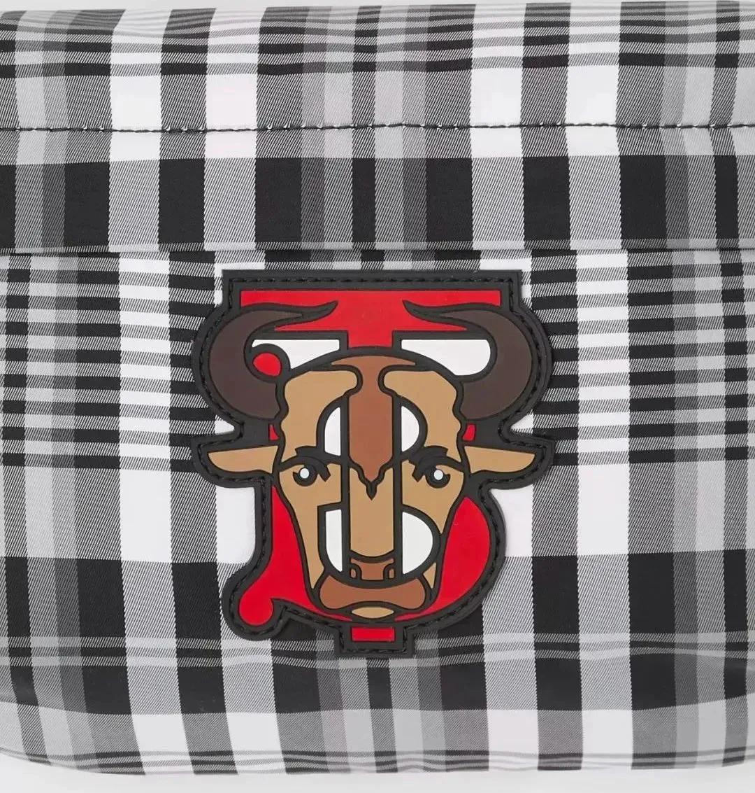 burberry兔年新款,burberry2019早春款