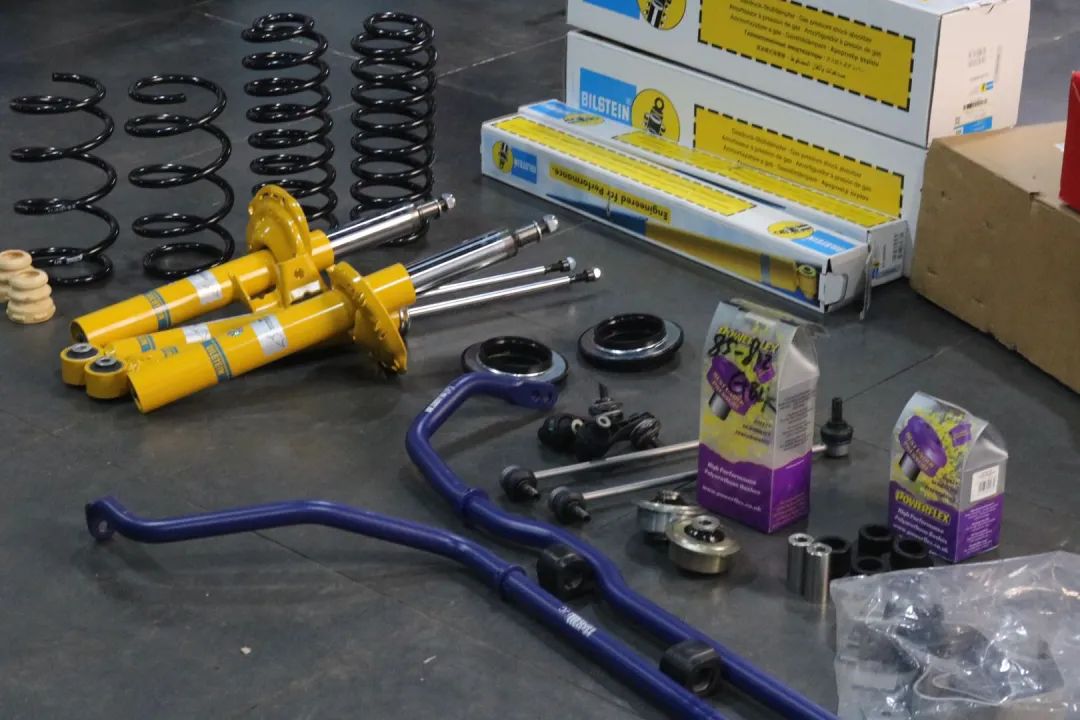 怪兽修车完整版,怪兽修车途锐