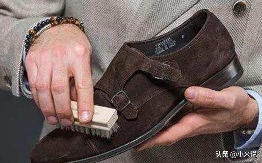 皮鞋霉斑怎么处理洗干净,皮鞋霉印怎么去除妙招