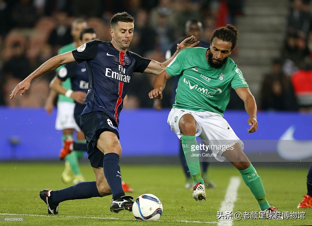 马竞前锋微商处购买厂货球鞋作秀,欧美球星居然还自己掏钱买球鞋