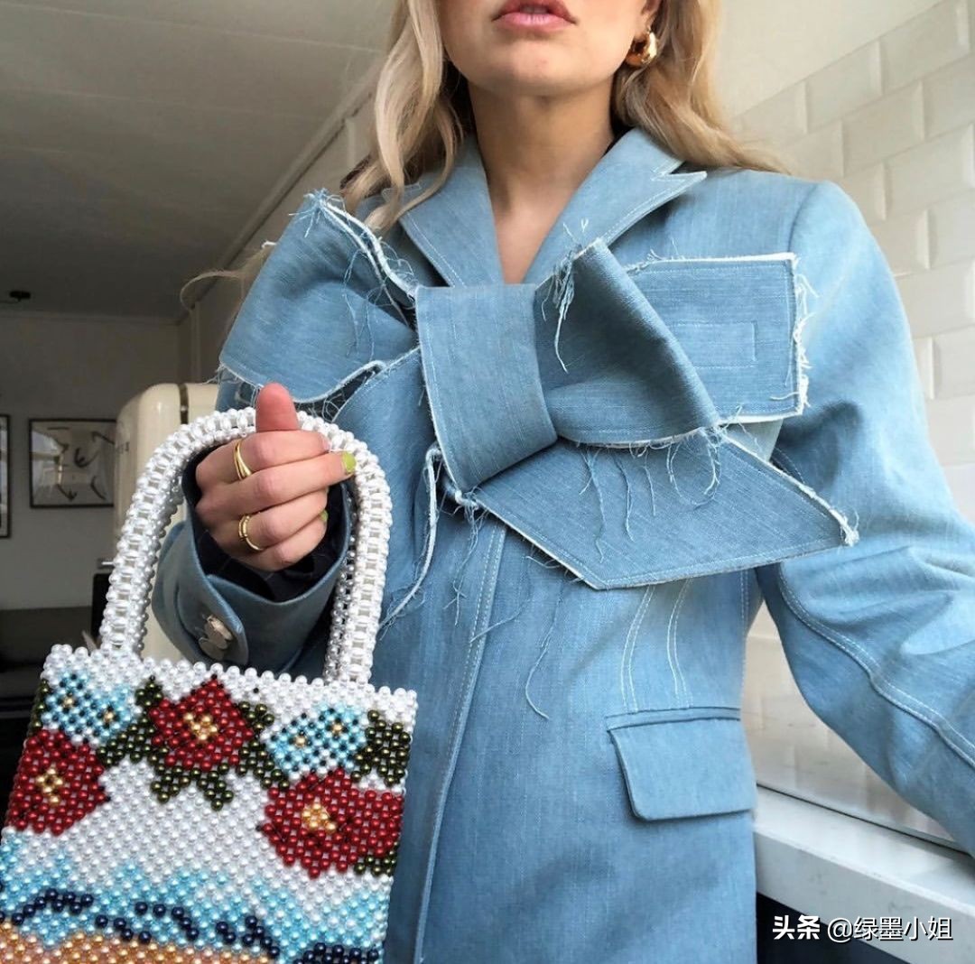 林允重新解锁时尚新看法,林允韩国时尚穿搭