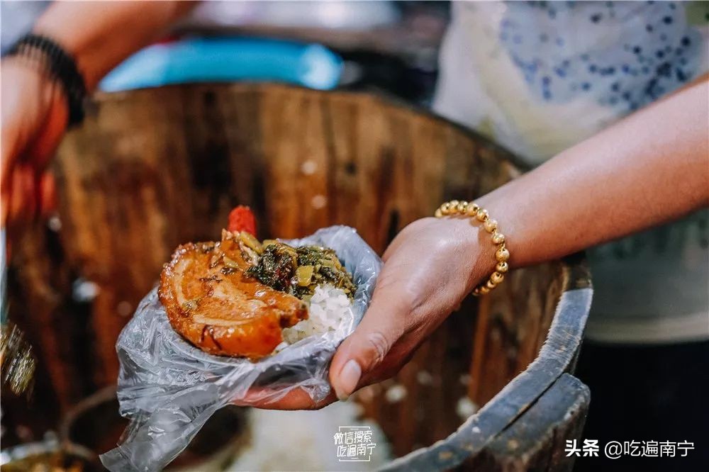 外地人去南宁旅游吃什么,外地人来南宁推荐吃饭地方