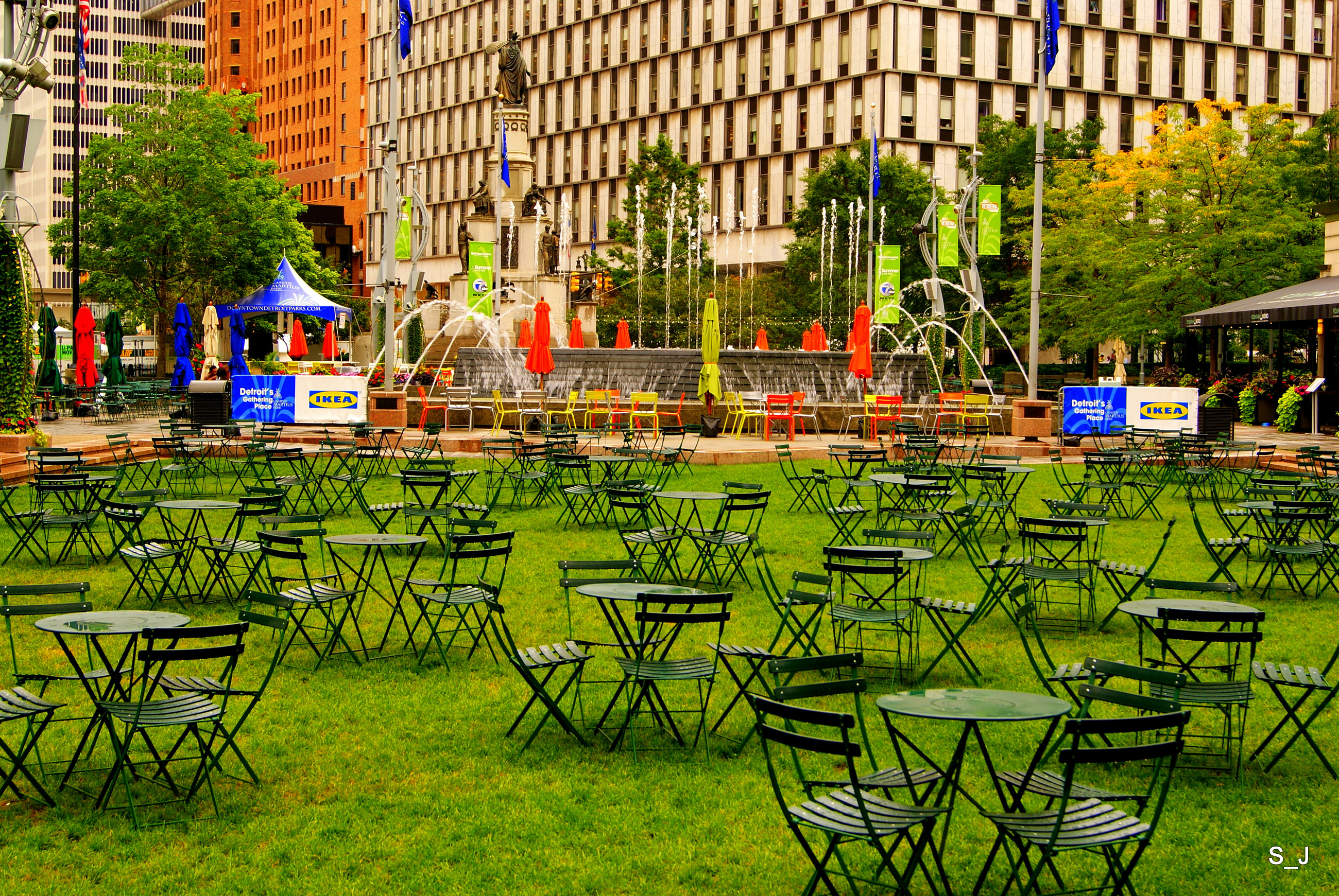 底特律美国曾经的第四大城市,美国底特律最混乱的地方