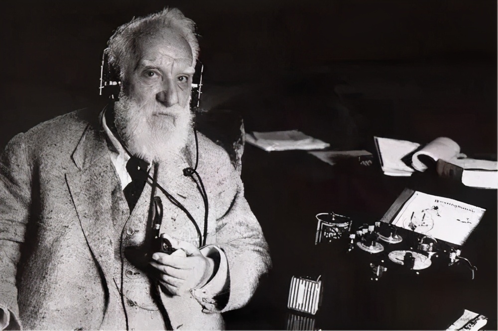 亚历山大贝尔介绍,亚历山大贝尔传奇人生