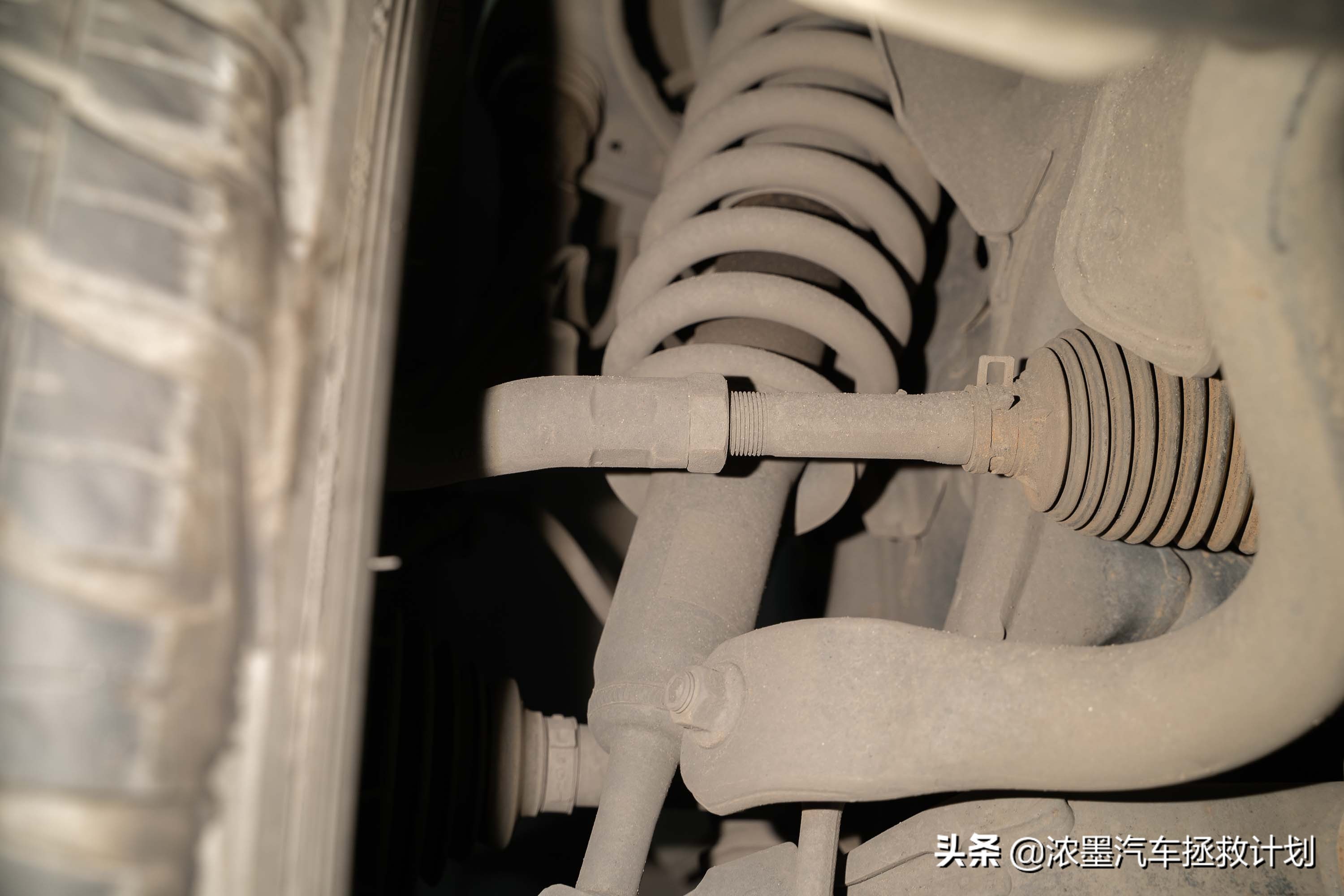 丰田霸道酷路泽带你翻山越岭,丰田兰德酷路泽低速4驱越野模式