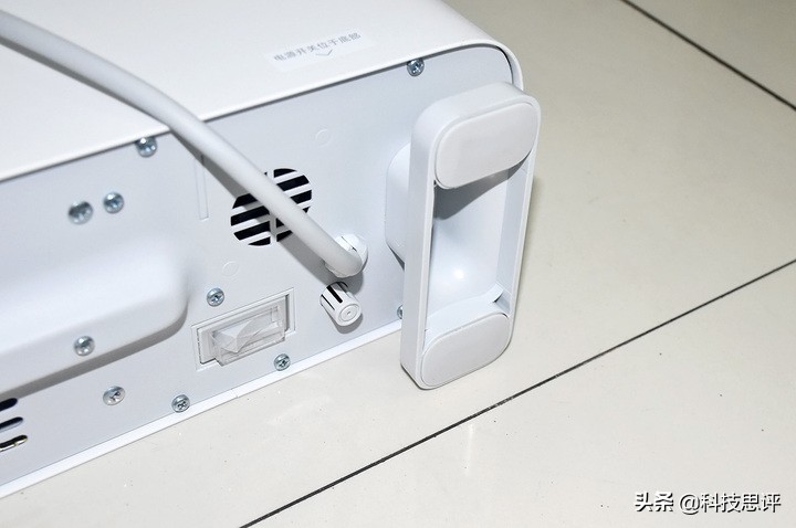 米家石墨烯踢脚线电暖器效果评测,米家石墨烯智能电暖器踢脚线评测