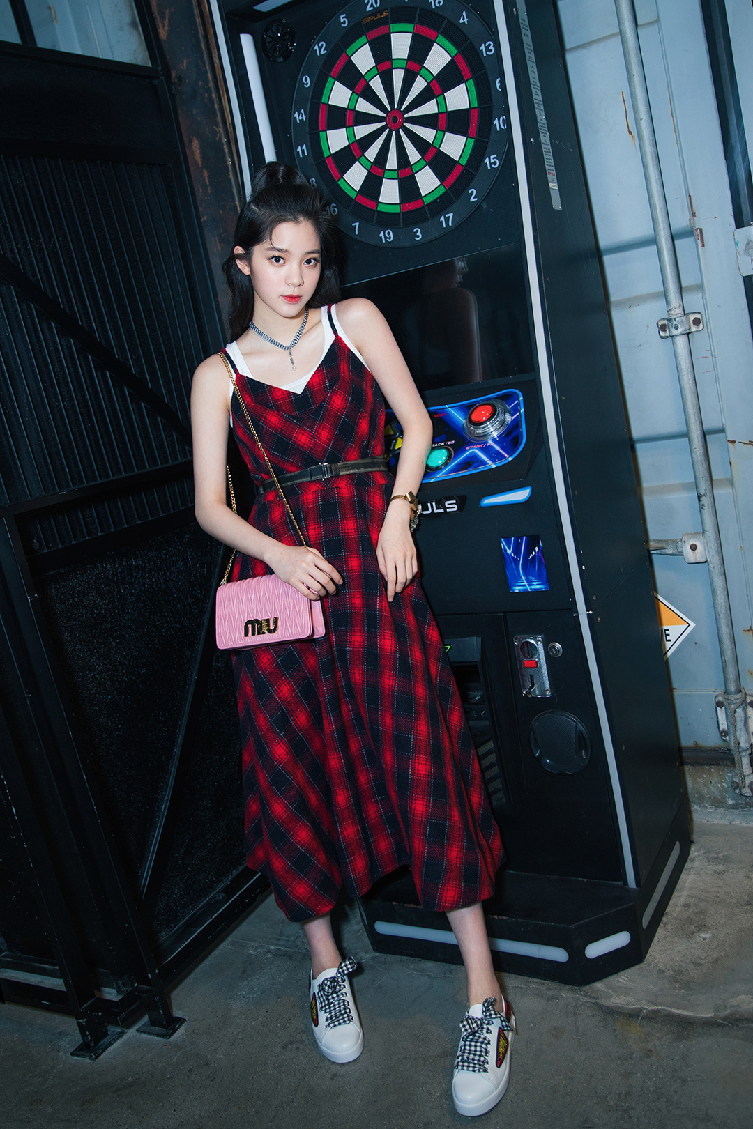 娱乐圈6位当红小花大PK，谁是你心中的最佳MiuMiu少女？