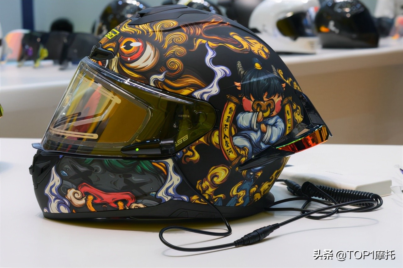 重庆摩博会丨GSB头盔探馆多款新品惊喜上市还有电加热镜片